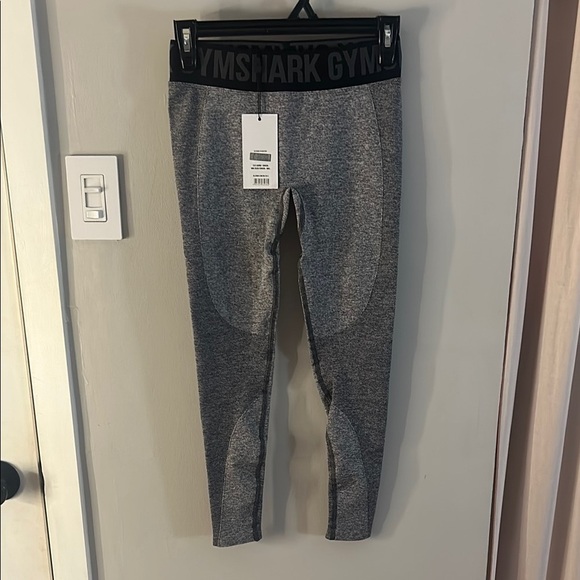 Gymshark Gray Leggings Form-Fitting Athletic Bottoms - Picture 1 of 4